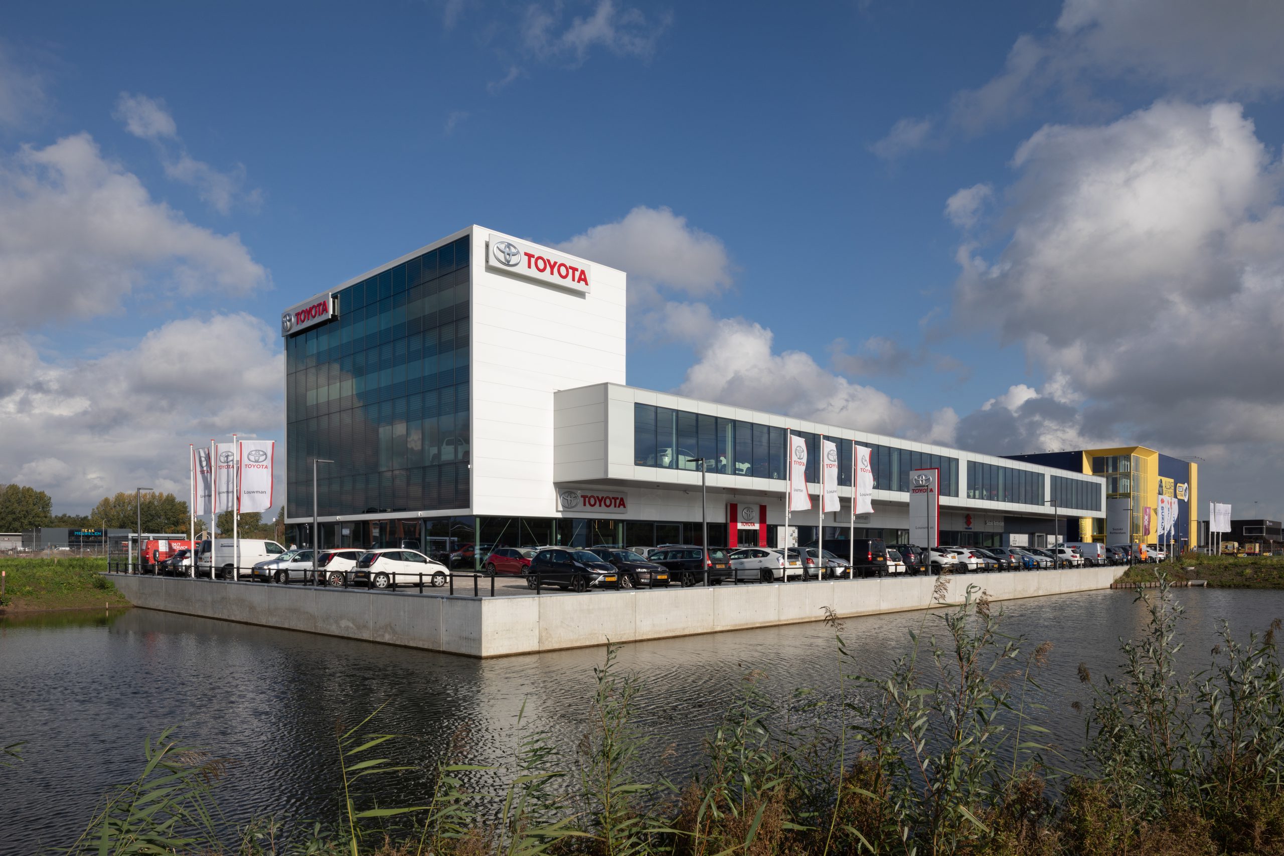 Louwman Toyota Rotterdam